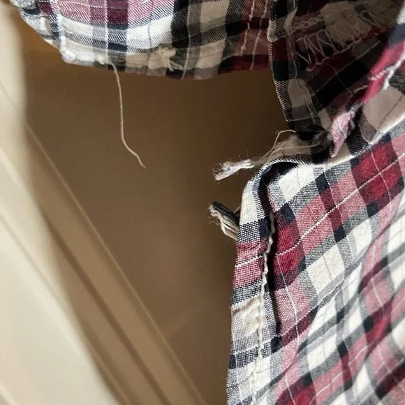 MOSSIMO Juniors Sz-XXL Button-up Top, Plaid-Not Flannel-Very Stretchy-Fitted Cut - Picture 12 of 13